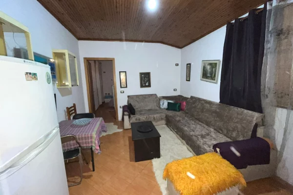 Casa in affitto 2+1 a Tirana - 50,000 Leke
