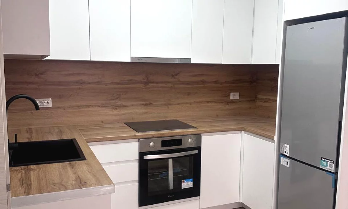 Shtepi me qera Apartament ne Tirane, 1+1, Mobilimi E mobiluar, Pagesa 600  Euro.