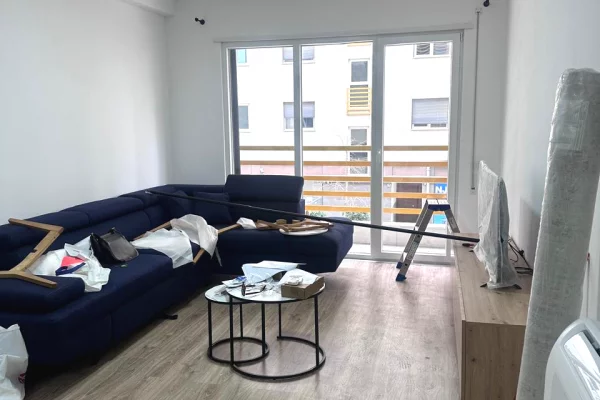 Shtepi me qera Apartament ne Tirane, 1+1, Mobilimi E mobiluar, Pagesa 600  Euro.