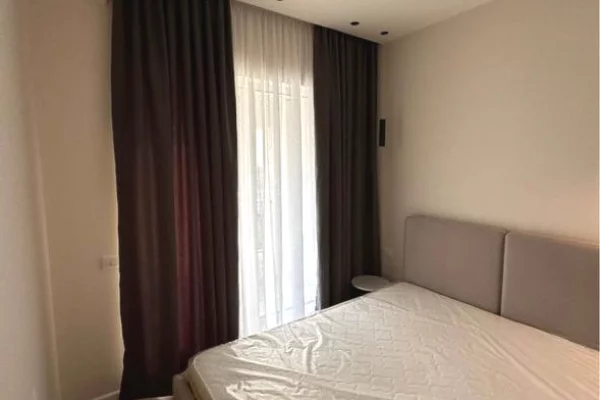 Shtepi me qera Apartament ne Tirane, 1+1, Mobilimi E mobiluar, Pagesa 45,000  Leke.