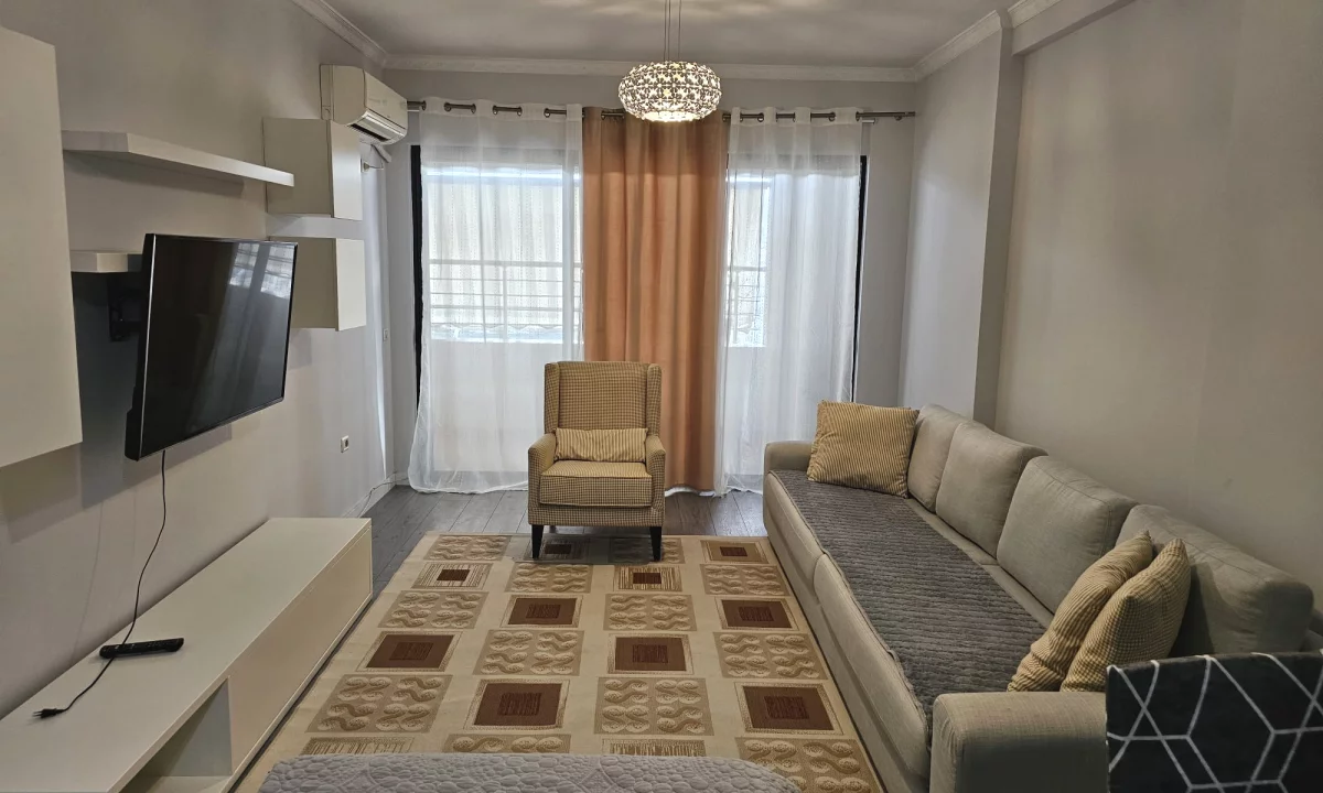 Shtepi me qera Apartament ne Tirane, 2+1, Mobilimi E mobiluar, Pagesa 55,000  Leke.