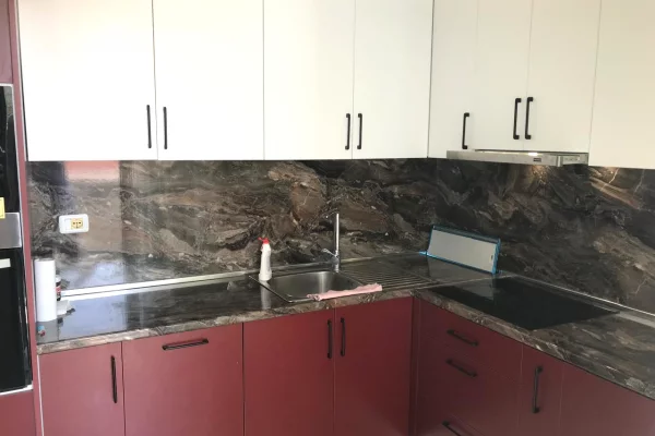 Shtepi me qera Apartament ne Tirane, 2+1, Mobilimi E mobiluar, Pagesa 70,000  Leke.