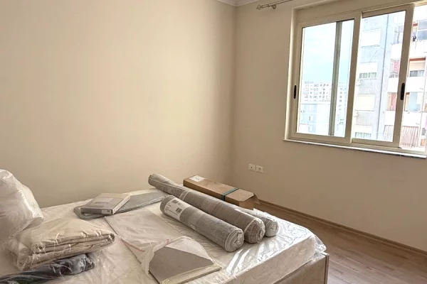 Shtepi me qera Apartament ne Tirane, 1+1, Mobilimi E mobiluar, Pagesa 500  Euro.