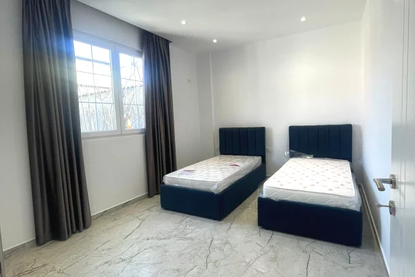 Shtepi me qera Vila Luksoze ne Tirane, 2+1, Mobilimi E mobiluar, Pagesa 60,000  Leke.