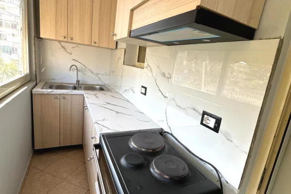 Shtepi me qera Apartament ne Tirane, 1+1, Mobilimi E mobiluar, Pagesa 50,000  Leke.