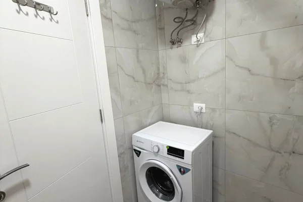 Shtepi me qera Apartament ne Tirane, Garsoniere, Mobilimi E mobiluar, Pagesa 42,000  Leke.