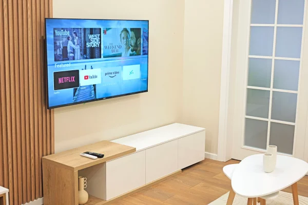 Shtepi me qera Apartament ne Tirane, 1+1, Mobilimi E mobiluar, Pagesa 75,000  Leke.