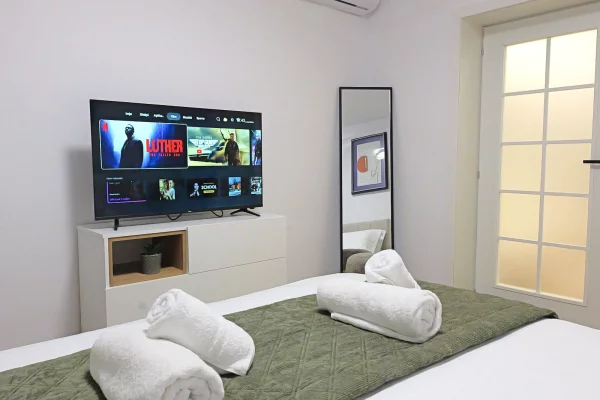 Shtepi me qera Apartament ne Tirane, 1+1, Mobilimi E mobiluar, Pagesa 75,000  Leke.