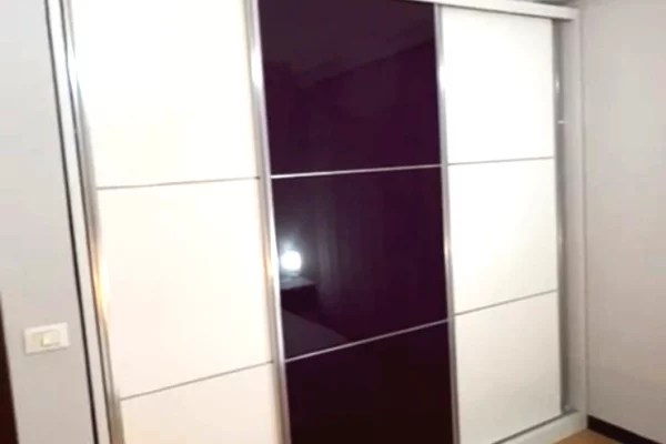 Shtepi me qera Apartament ne Tirane, 1+1, Mobilimi E mobiluar, Pagesa 60,000  Leke.