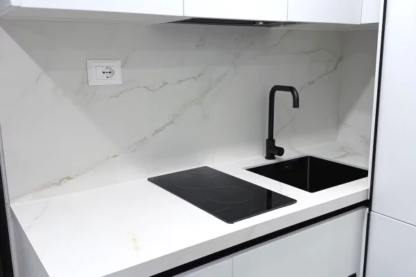 Shtepi me qera Apartament ne Tirane, Garsoniere, Mobilimi E mobiluar, Pagesa 35,000  Leke.