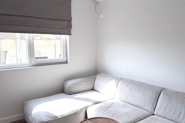 Shtepi me qera Vila Luksoze ne Tirane, 1+1, Mobilimi E mobiluar, Pagesa 470  Euro.