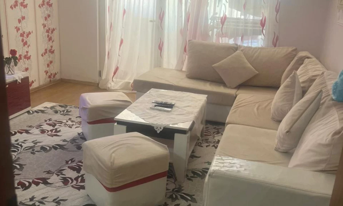 Shtepi me qera Apartament ne Tirane, 1+1, Mobilimi E mobiluar, Pagesa 45,000  Leke.