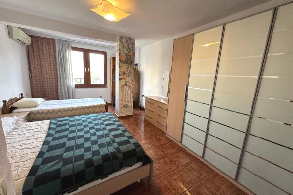 Appartamento in vendita a Tirana 2+1, Arredato