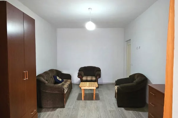 Shtepi me qera Apartament ne Tirane, 1+1, Mobilimi E mobiluar, Pagesa 55,000  Leke.