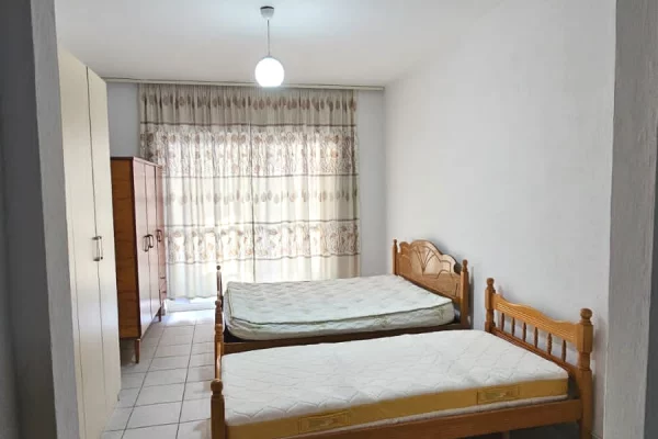 Shtepi me qera Apartament ne Tirane, 1+1, Mobilimi E mobiluar, Pagesa 55,000  Leke.