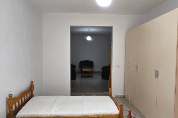 Shtepi me qera Apartament ne Tirane, 1+1, Mobilimi E mobiluar, Pagesa 55,000  Leke.