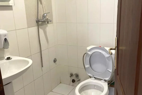 🏢Rruga e Dibres,prane Hotel Steles,jepet me qera ambient biznesi,Bosh 3,400Euro (Neto)