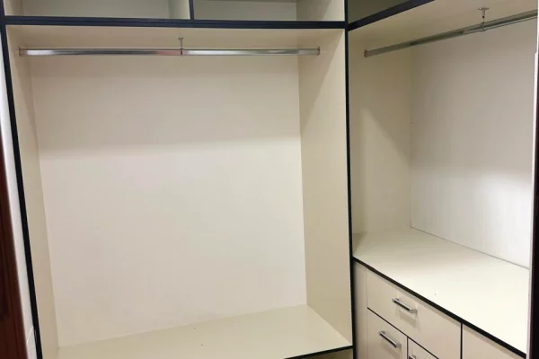 Shtepi me qera Apartament ne Tirane, 2+1, Mobilimi E mobiluar, Pagesa 1,200  Euro.