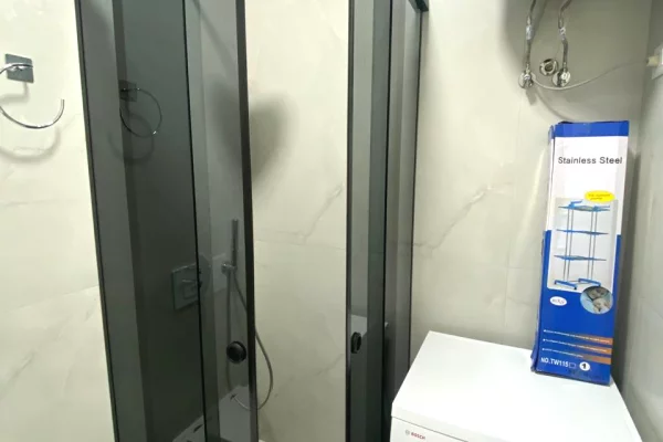 Shtepi me qera Apartament ne Tirane, 1+1, Mobilimi E mobiluar, Pagesa 40,000  Leke.