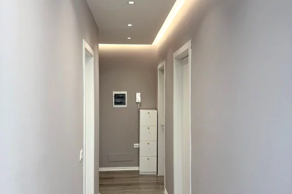 Shtepi me qera Apartament ne Tirane, 2+1, Mobilimi E mobiluar, Pagesa 87,000  Leke.