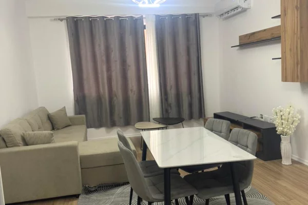 Shtepi me qera Apartament ne Tirane, 1+1, Mobilimi E mobiluar, Pagesa 50,000  Leke.