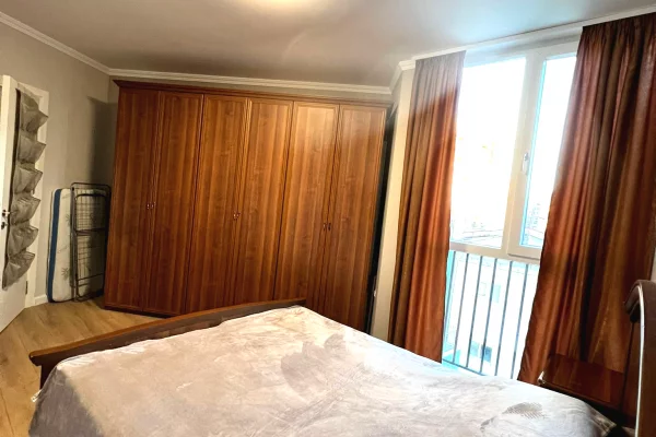 Shtepi me qera Apartament ne Tirane, 2+1, Mobilimi E mobiluar, Pagesa 500  Euro.