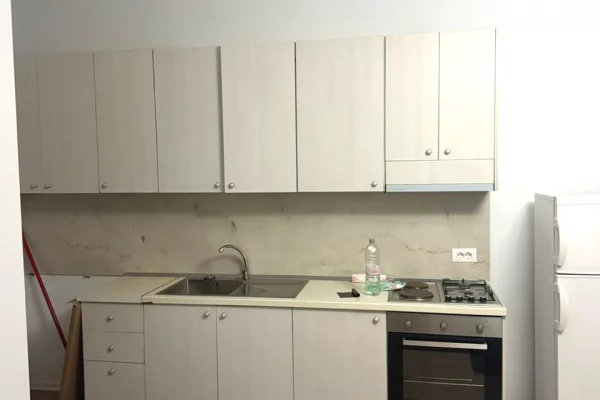 Villa di lusso in affitto a Tirana 1+1, Arredato