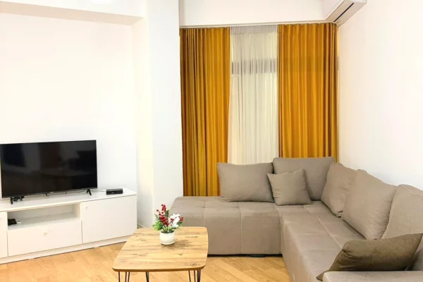 Shtepi me qera 2+1 ne Tirane - 600 Euro