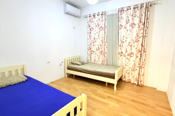 Shtepi me qera Apartament ne Tirane, 2+1, Mobilimi E mobiluar, Pagesa 600  Euro.