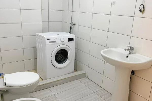 Shtepi me qera Apartament ne Tirane, 2+1, Mobilimi E mobiluar, Pagesa 600  Euro.