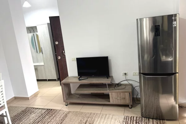 Shtepi me qera Apartament ne Tirane, 1+1, Mobilimi E mobiluar, Pagesa 50,000  Leke.