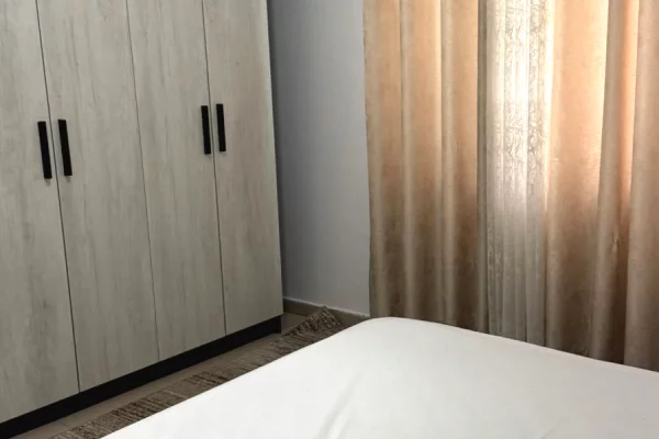 Appartamento in affitto a Tirana 1+1, Arredato