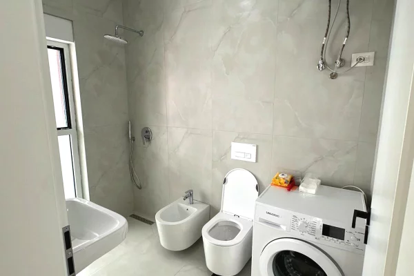 Appartamento in affitto a Tirana 1+1, Arredato