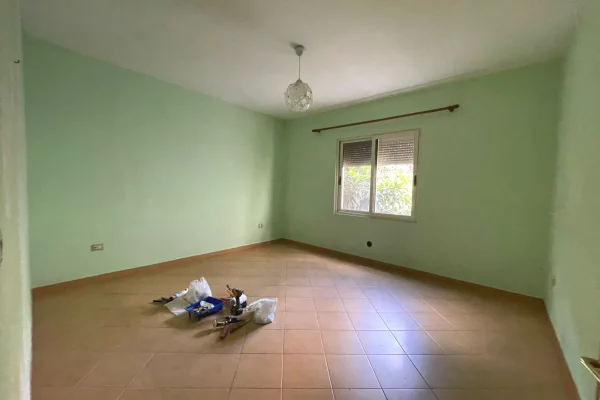 Shtepi me qera Vila Luksoze ne Tirane, 2+1, Mobilimi E mobiluar, Pagesa 60,000  Leke.