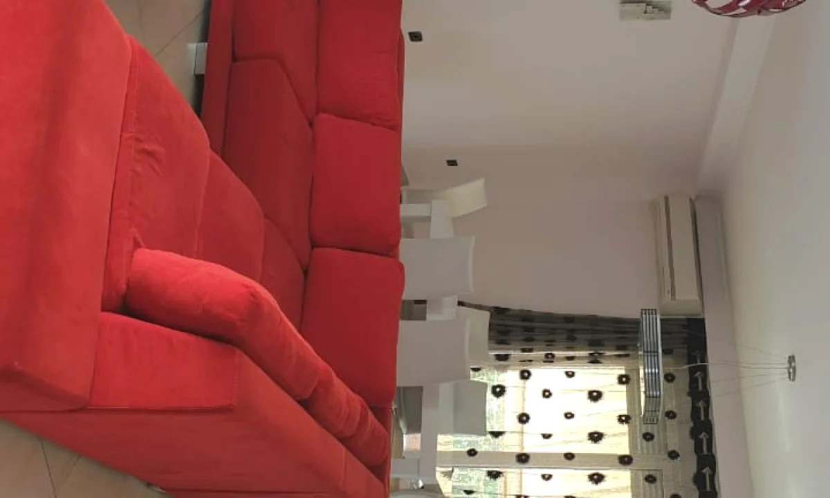 Shtepi me qera Apartament ne Tirane, 2+1, Mobilimi E mobiluar, Pagesa 700  Euro.