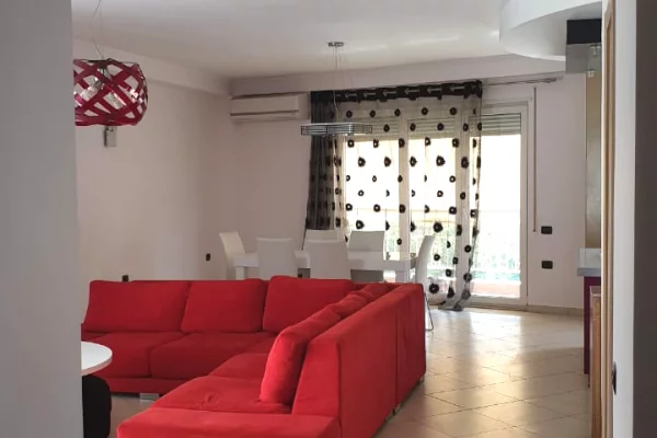 Shtepi me qera Apartament ne Tirane, 2+1, Mobilimi E mobiluar, Pagesa 700  Euro.