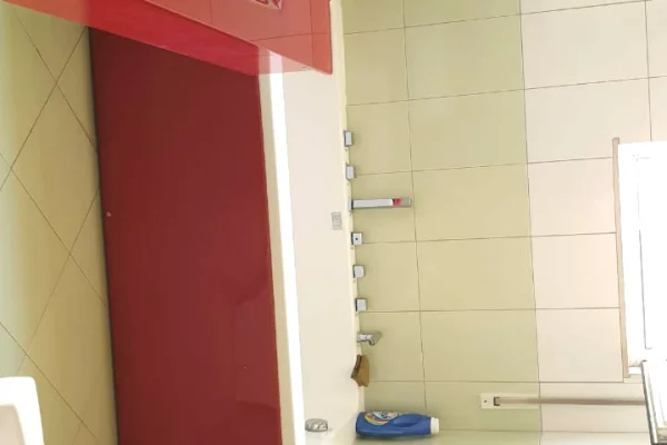 Shtepi me qera Apartament ne Tirane, 2+1, Mobilimi E mobiluar, Pagesa 700  Euro.