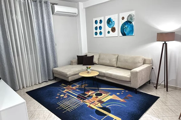 Shtepi me qera 1+1 ne Tirane - 55,000 Leke