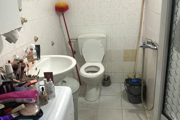 Shtepi me qera Vila Luksoze ne Tirane, 1+1, Mobilimi E mobiluar, Pagesa 35,000  Leke.