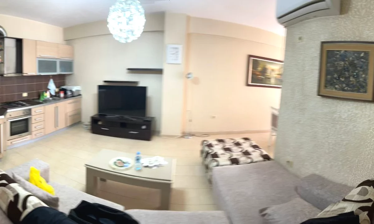 Shtepi me qera Apartament ne Tirane, 2+1, Mobilimi E mobiluar, Pagesa 63,000  Leke.