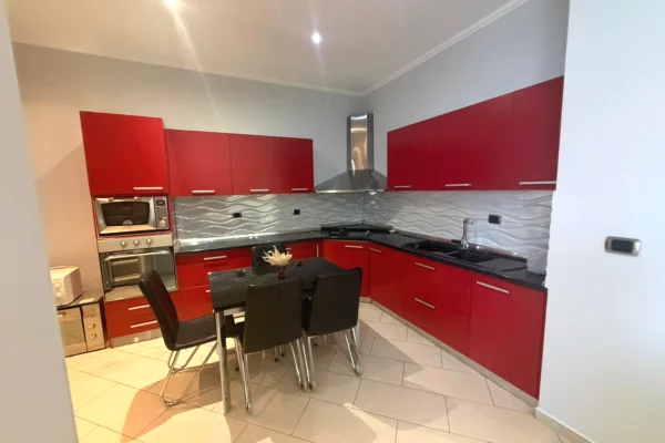 Shtepi ne shitje Apartament ne Tirane, 2+1, Mobilimi E mobiluar, Pagesa 250,000  Euro.