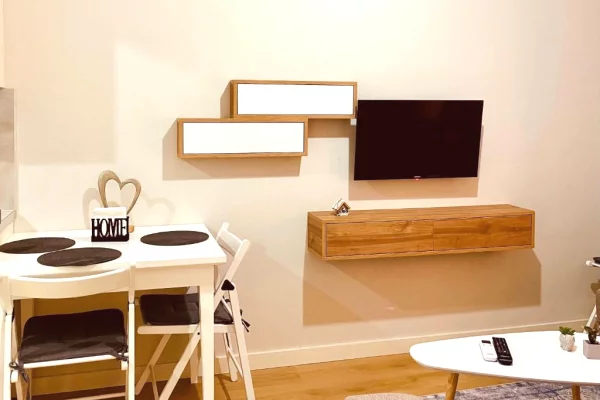 Shtepi me qera Apartament ne Tirane, 1+1, Mobilimi E mobiluar, Pagesa 650  Euro.