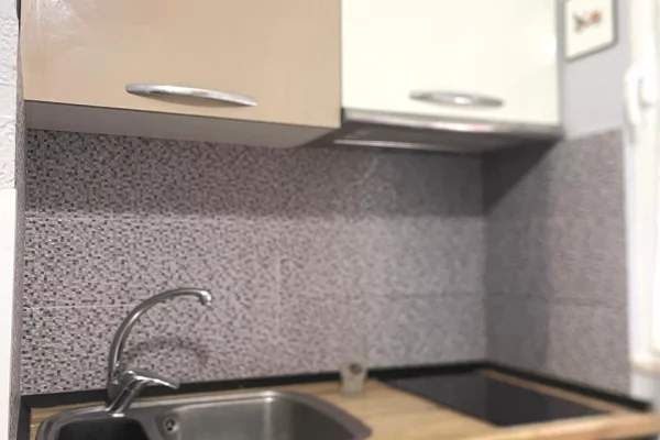 Shtepi me qera Apartament ne Tirane, 2+1, Mobilimi E mobiluar, Pagesa 65,000  Leke.