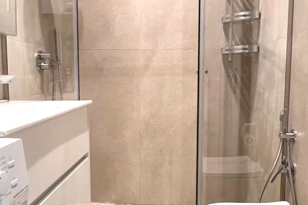 Shtepi me qera Apartament ne Tirane, 2+1, Mobilimi E mobiluar, Pagesa 800  Euro.