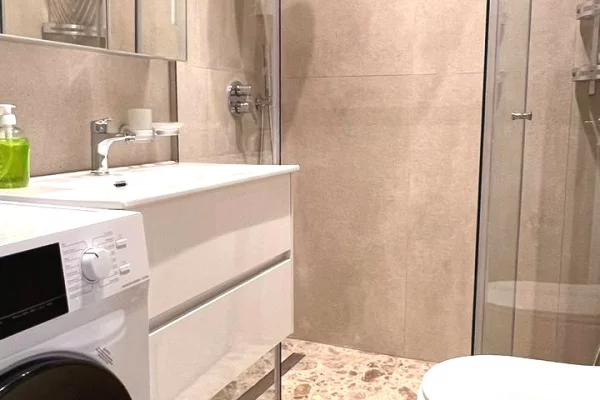 Shtepi me qera Apartament ne Tirane, 2+1, Mobilimi E mobiluar, Pagesa 800  Euro.