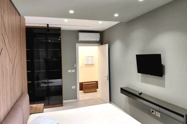 Appartamento in affitto a Tirana 2+1, Arredato