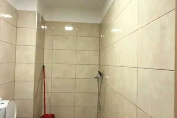 Shtepi me qera Apartament ne Tirane, 1+1, Mobilimi E mobiluar, Pagesa 450  Euro.