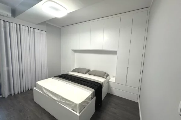 Shtepi me qera Apartament ne Tirane, 2+1, Mobilimi E mobiluar, Pagesa 900  Euro.