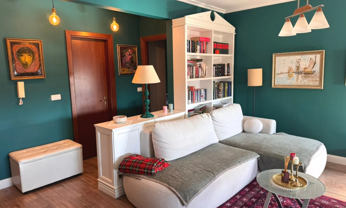 Shtepi me qera Apartament ne Tirane, 2+1, Mobilimi E mobiluar, Pagesa 75,000  Leke.