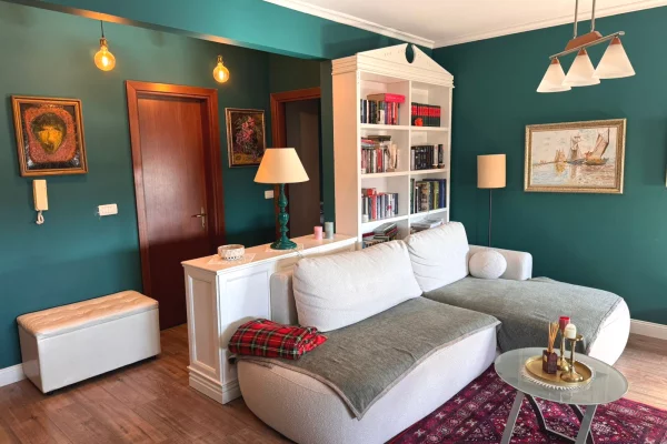 Shtepi me qera 2+1 ne Tirane - 75,000 Leke